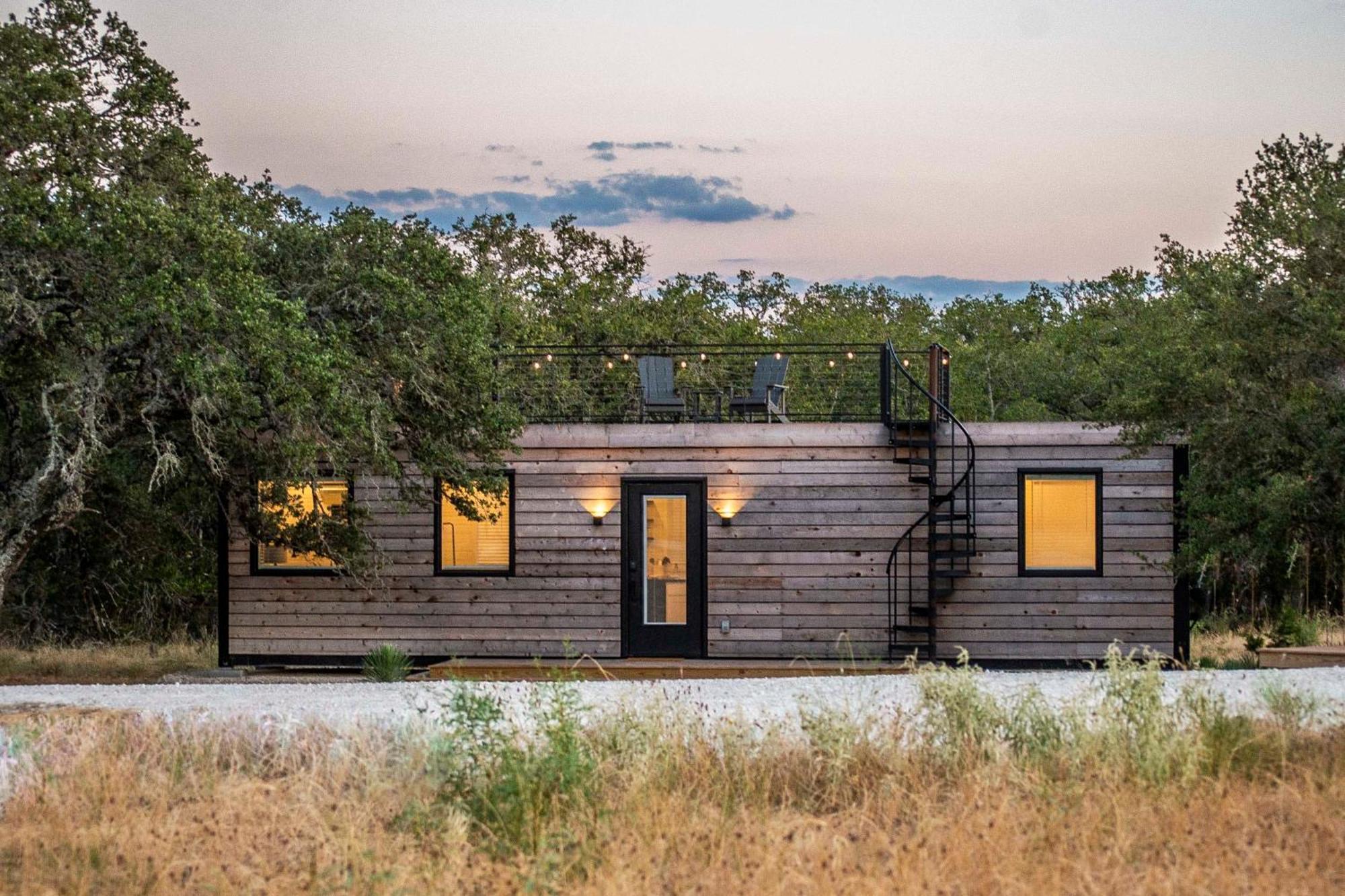 New! The Texas Longhorn-Luxury Container Home Fredericksburg Eksteriør bilde